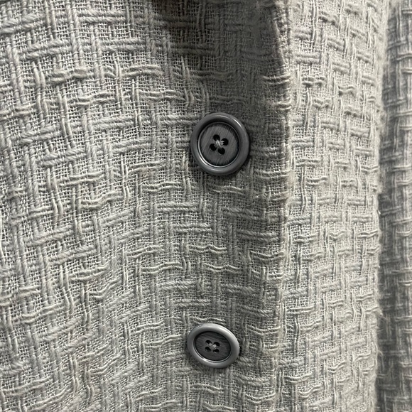 Vintage Baby Blue Lind winter coat perfect for layering and the cold season - Picture 5 of 5